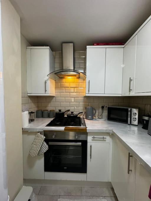 شقة Entire 1Bed Stratford Westfield لندن المظهر الخارجي الصورة
