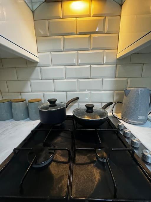 شقة Entire 1Bed Stratford Westfield لندن المظهر الخارجي الصورة