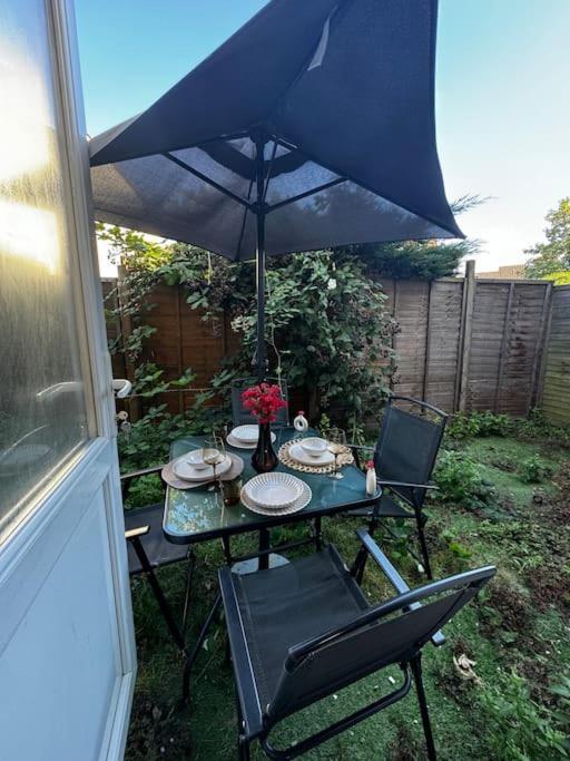 شقة Entire 1Bed Stratford Westfield لندن المظهر الخارجي الصورة