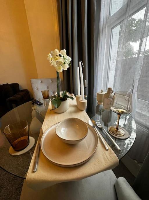 شقة Entire 1Bed Stratford Westfield لندن المظهر الخارجي الصورة